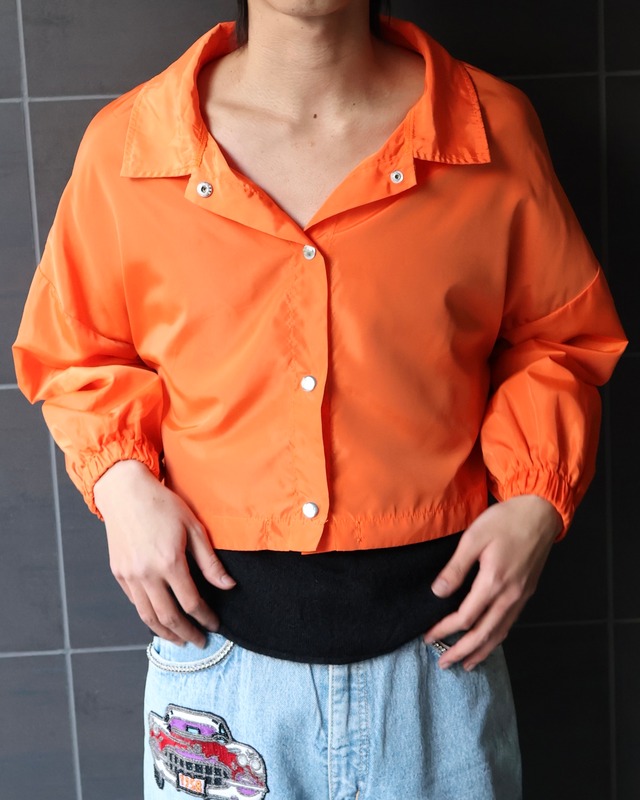 Short length colored top