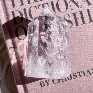 Clear Quartz Point ✧ 天然虹入りクリアクォーツ