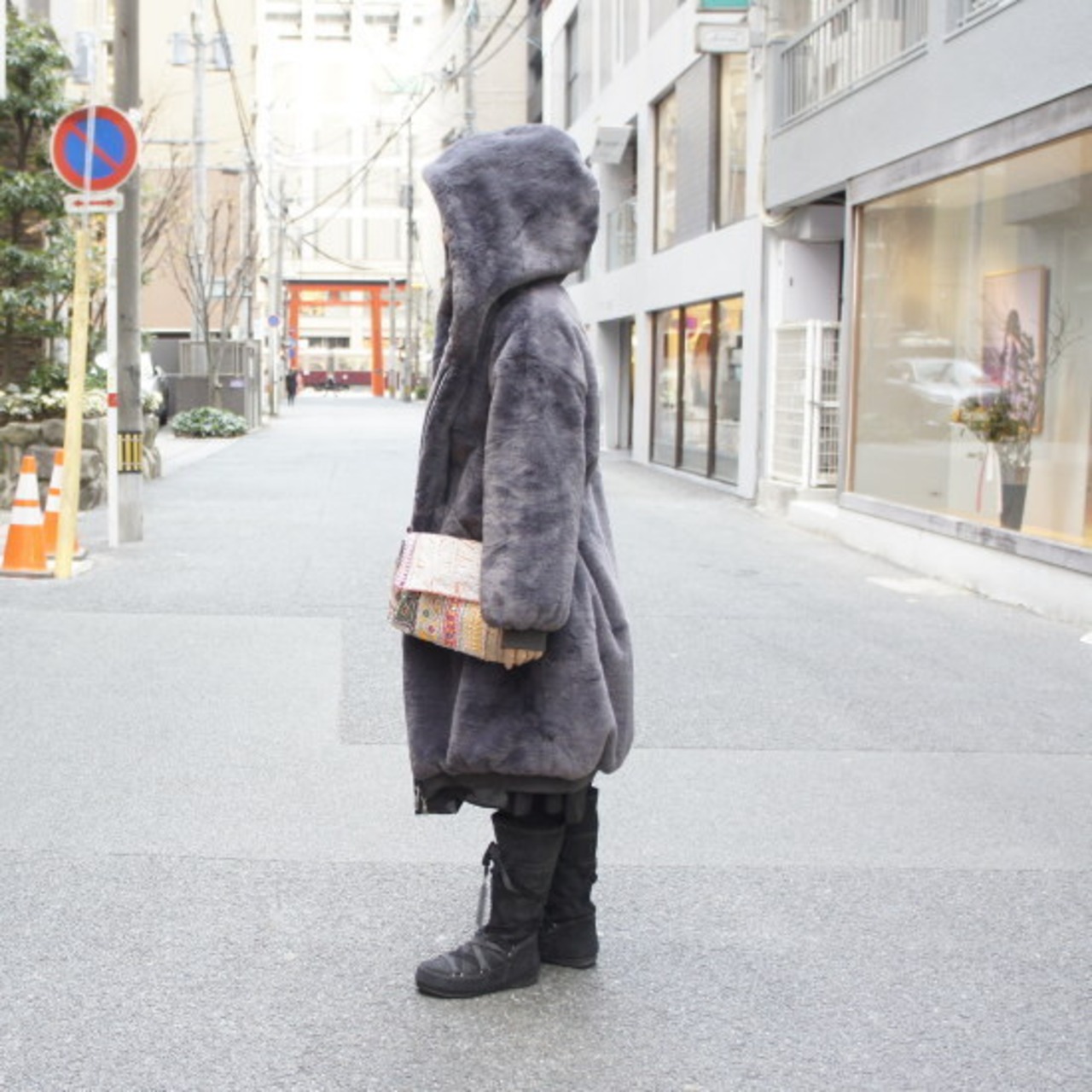 Topanga Fashion　ボリュームファーパーカーコート　グレー