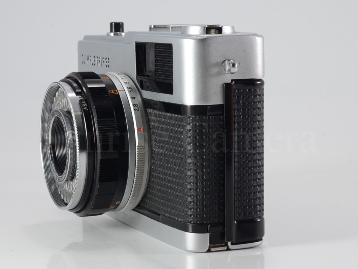 中古】OLYMPUS TRIP35 / D.Zuiko 40mm F2.8 ネガフィルム付 オリンパス