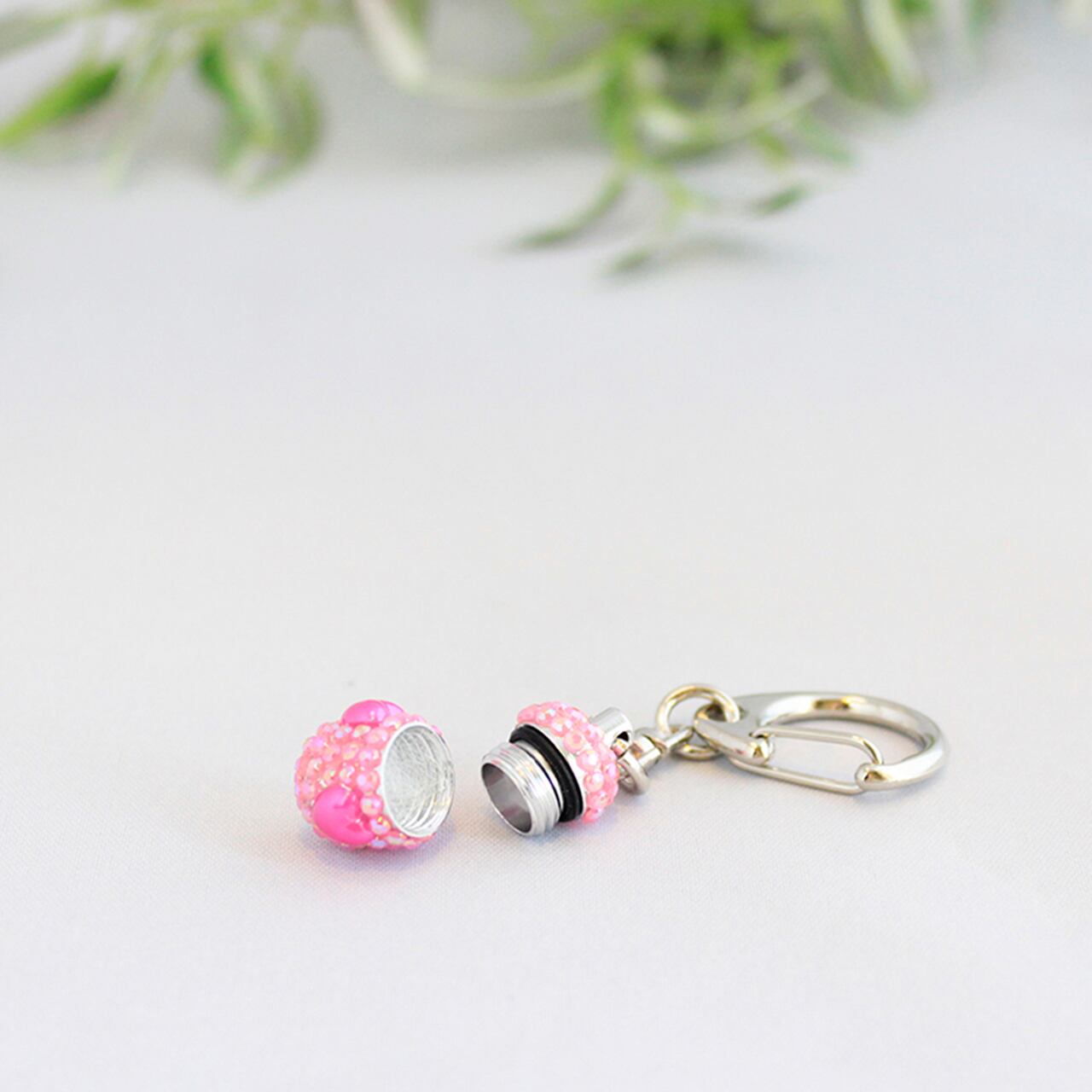 遺骨カプセル ミルキーSS キーホルダー | ペットセレモニープレア