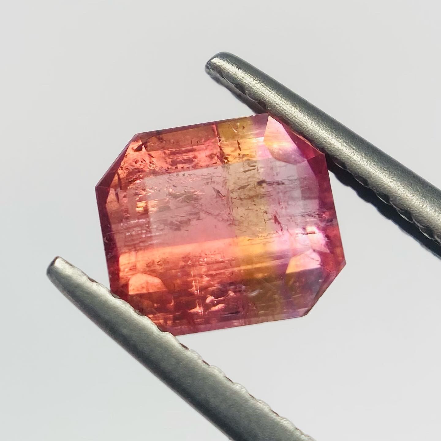 鮮やかな夕焼け　トルマリン