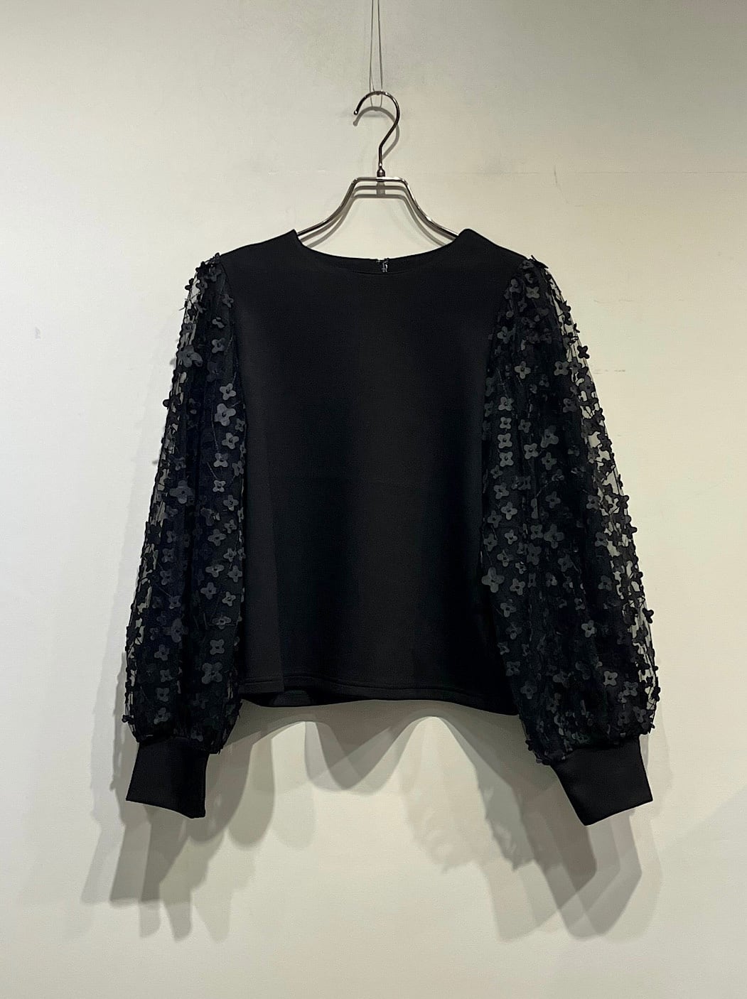 PICCIN フラワーチュールスリーブプルオーバー