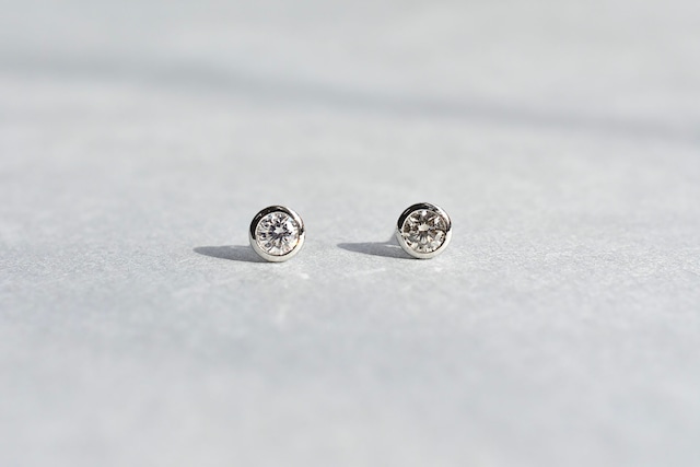 ダイヤモンドピアス  0.15ct × 2 / PT900