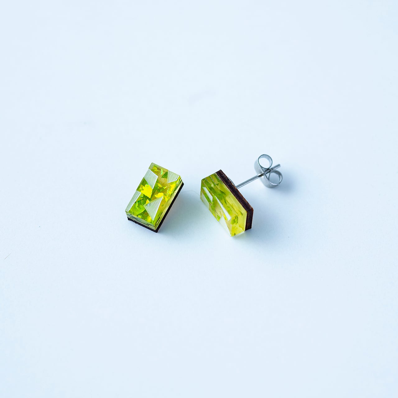クリア六角形ピアス | plying accessory