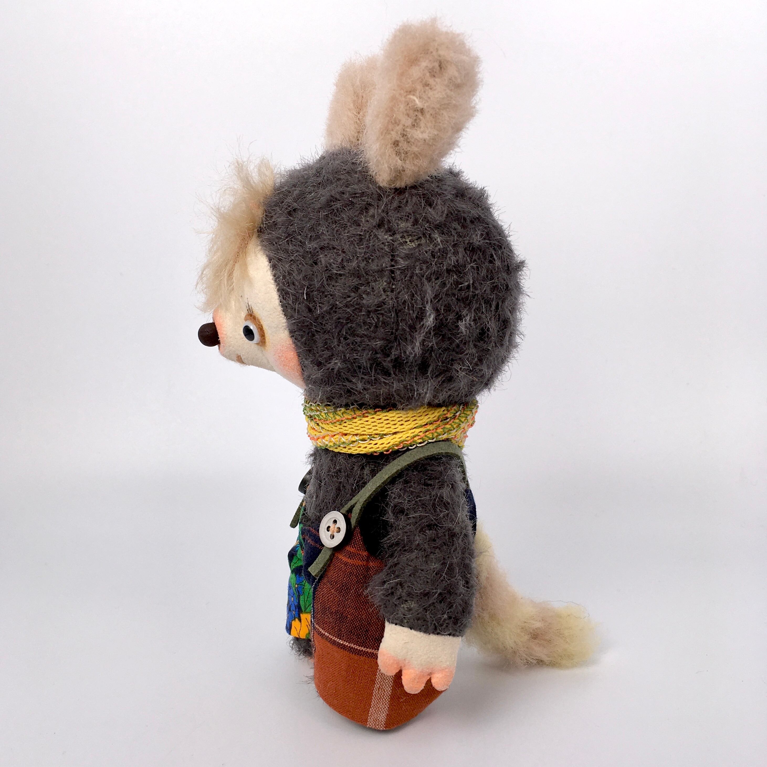 イマイサヤカ】ぬいぐるみ「YANKA ノーマ」 | HOW HOUSE