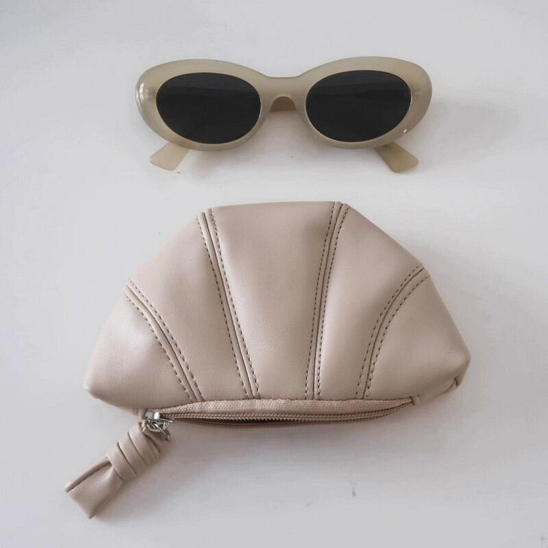 small croissant bag W00050