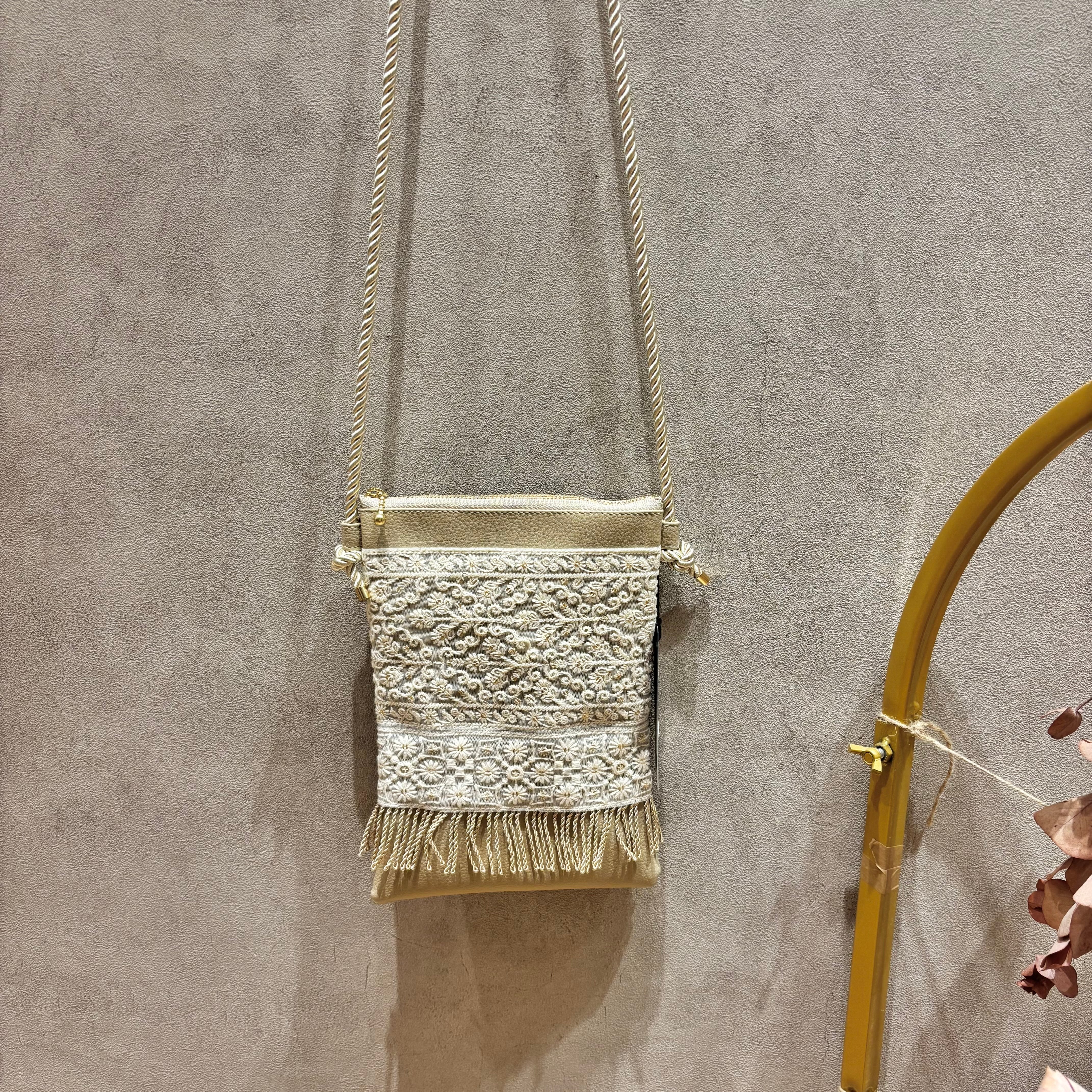 【1点限り】インド刺繍バッグ（A67-6)②
