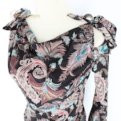 社交ダンス 衣装 スタンダード 上下セット ツーピース レッスンウェア パーティ衣装 PASTIME パスタイム 黒 ブラック系 リボン 長袖 かわいい 華やか 可愛い 大人用 ダンス映え フェスティバル 撮影用 ポリエステル製 着心地良い ストレッチ ダンスレッスン ウェア レディース かわいいデザイン トレンド 人気 おしゃれ イベント用 体型カバー フォーマル