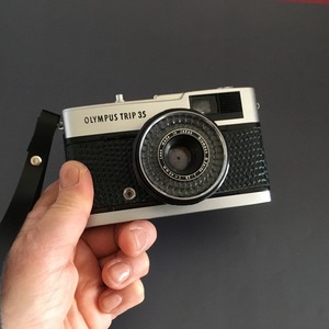 Olympus TRIP 35 <グリーンブラックリザード>