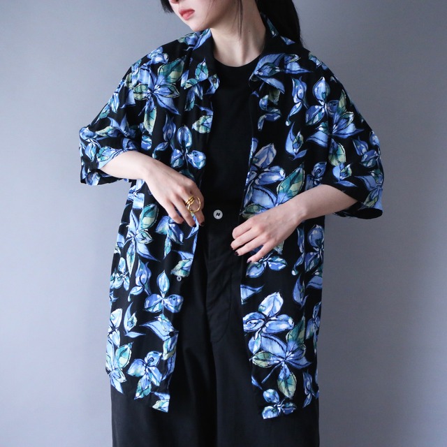 beautiful blue flower full pattern loose silhouette h/s shirt