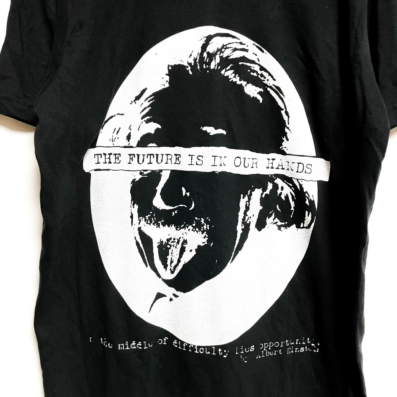 UNFINISHEDアインシュタインTシャツブラック