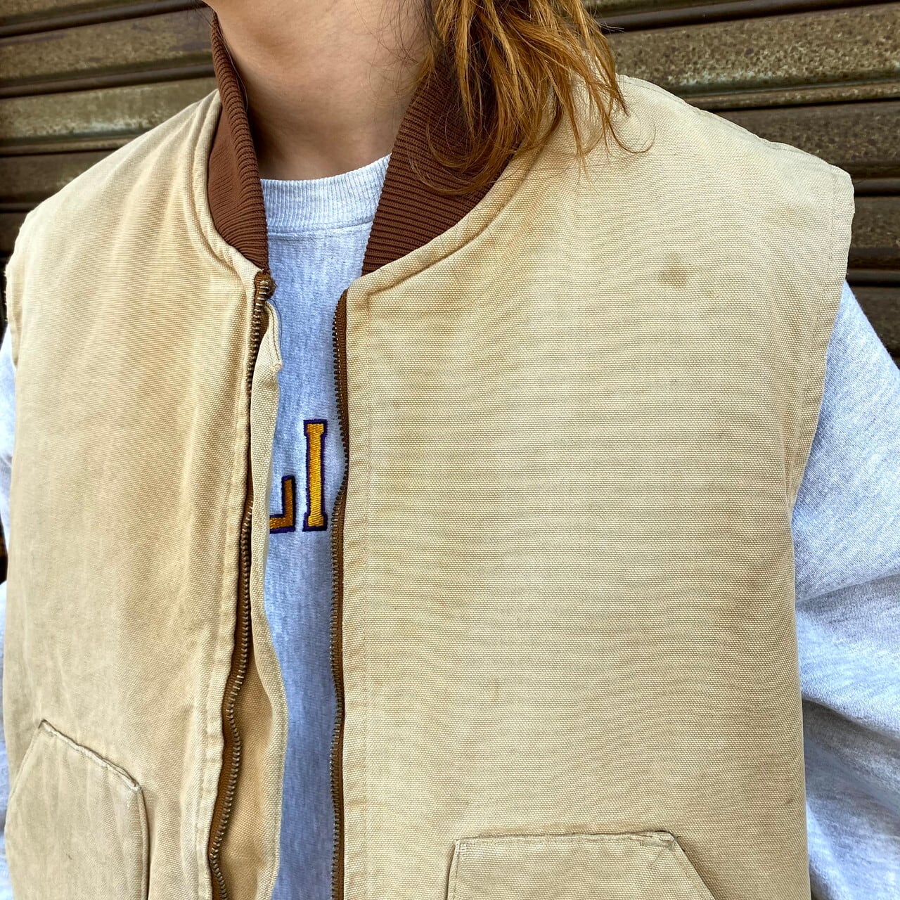 carhartt ベスト カーハート ダックベスト ベージュ キルティング　古着 Carhartt カーハート ダック地 ワークベスト メンズXL相当 古着