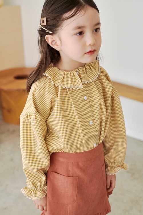 レース付ラッフルカラーブラウス<Yellow check>