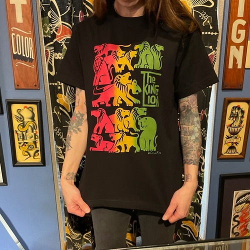 [予約] Tシャツ -ブラック x ラスタ(Front Only)