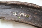 ペリドットの六角ピアス/silver