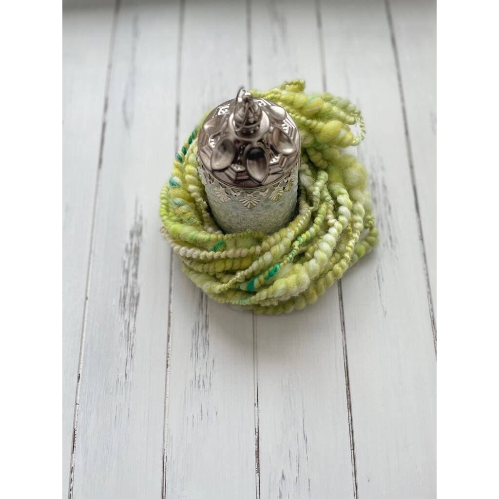 アートヤーン  手紡ぎ糸【22-0206】