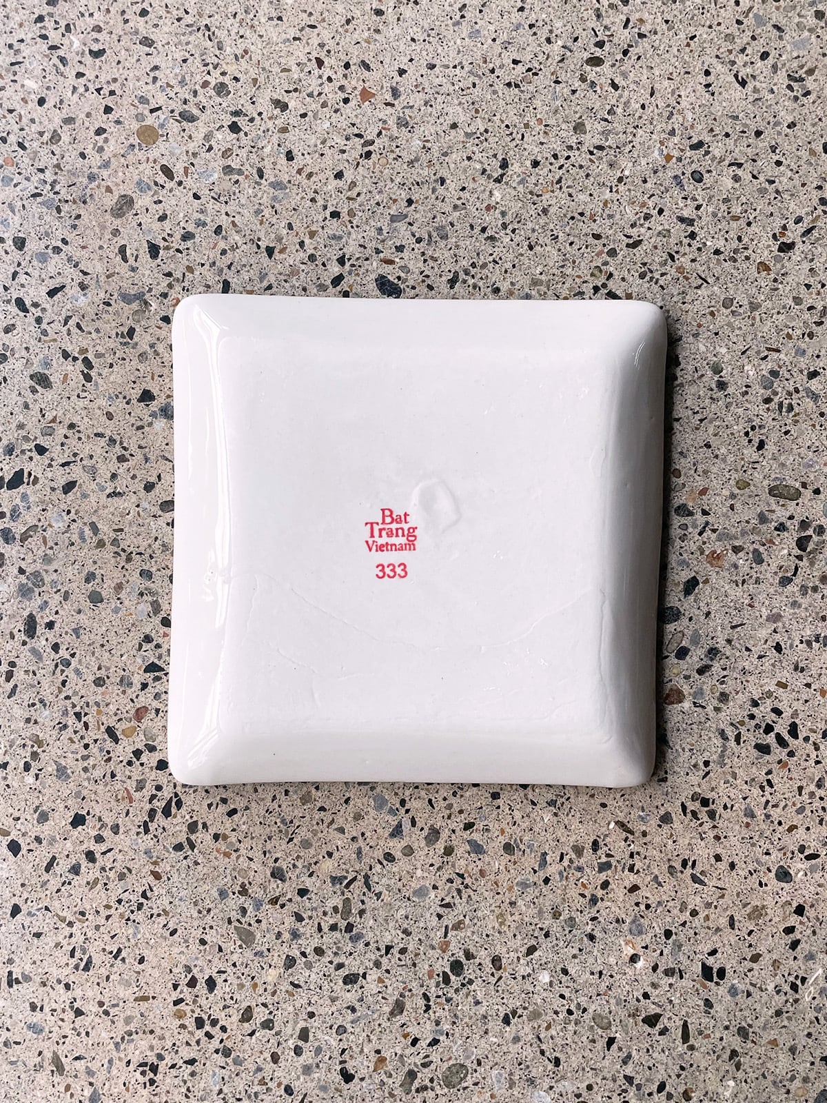 ニューバッチャン焼き／角皿（ツヤ） | 333 & tay - Delivery Service