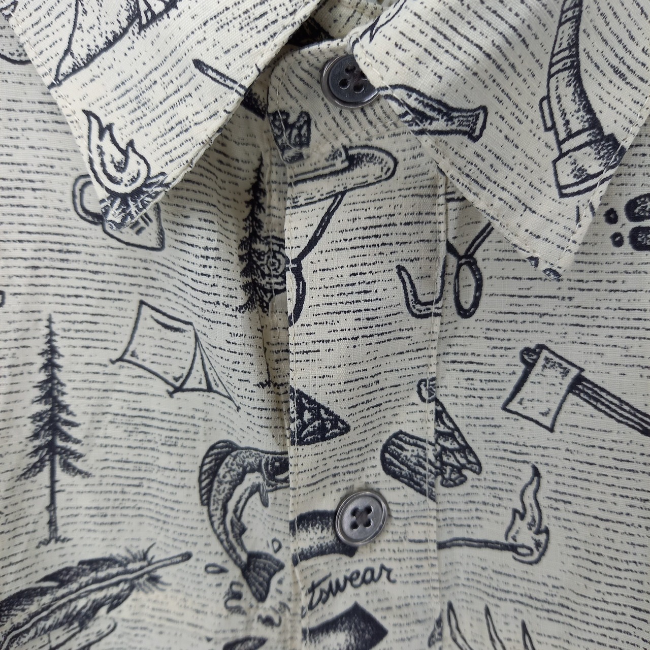 コロンビア　半袖　総柄シャツ　メタルボタン　ベージュ