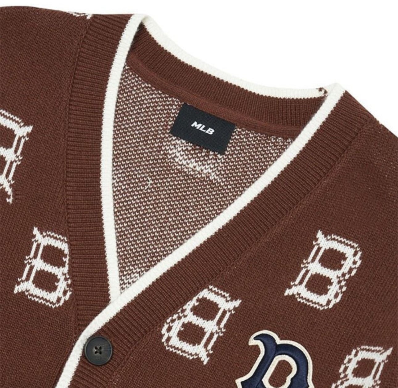 MLB ユニセックス総柄カーディガン¥32,000+tax(¥35200)