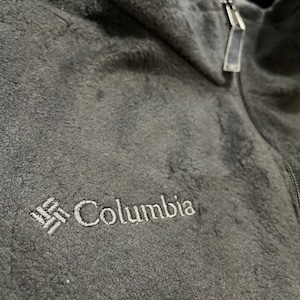 【Columbia】企業系 フリース ベスト 刺繍ロゴ ワンポイントロゴ XXL ビッグサイズ ビッグシルエット アウトドア コロンビア US古着