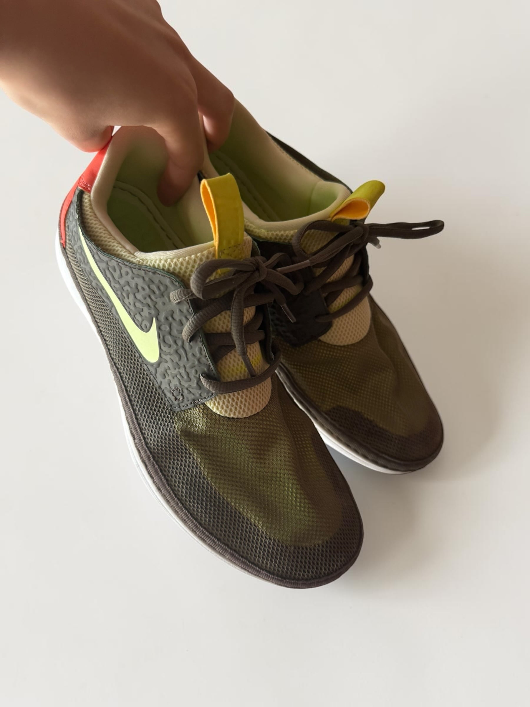 YONEX サブアクシアGTメン　27.0cm バドミントンシューズ USED] NIKE“ナイキ” DUN LOW SE 