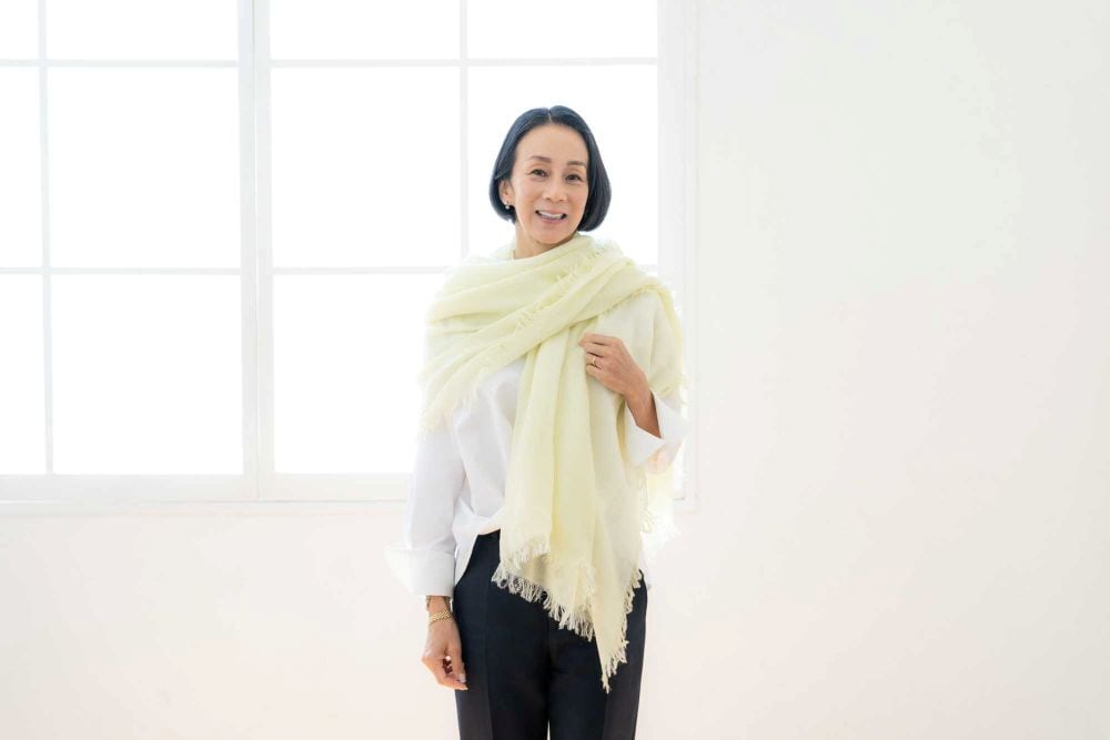 カシミヤ深喜毛織製 TESTA VIERA花柄無地リバーシブル大判ショール Cashmee ラミー×ウール×カシミヤ大判ストール（3色） | 中村江里子