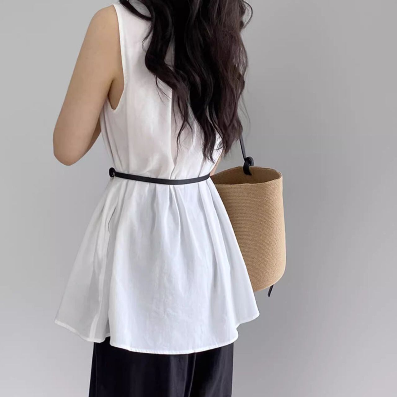 Flower lace decorative sleeveless A-line blouse ◇2colors 2089