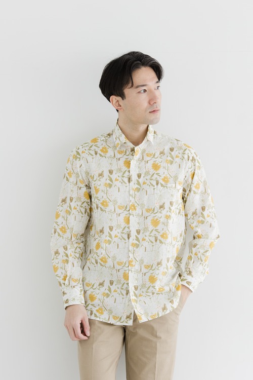 長袖ワイドカラーシャツ