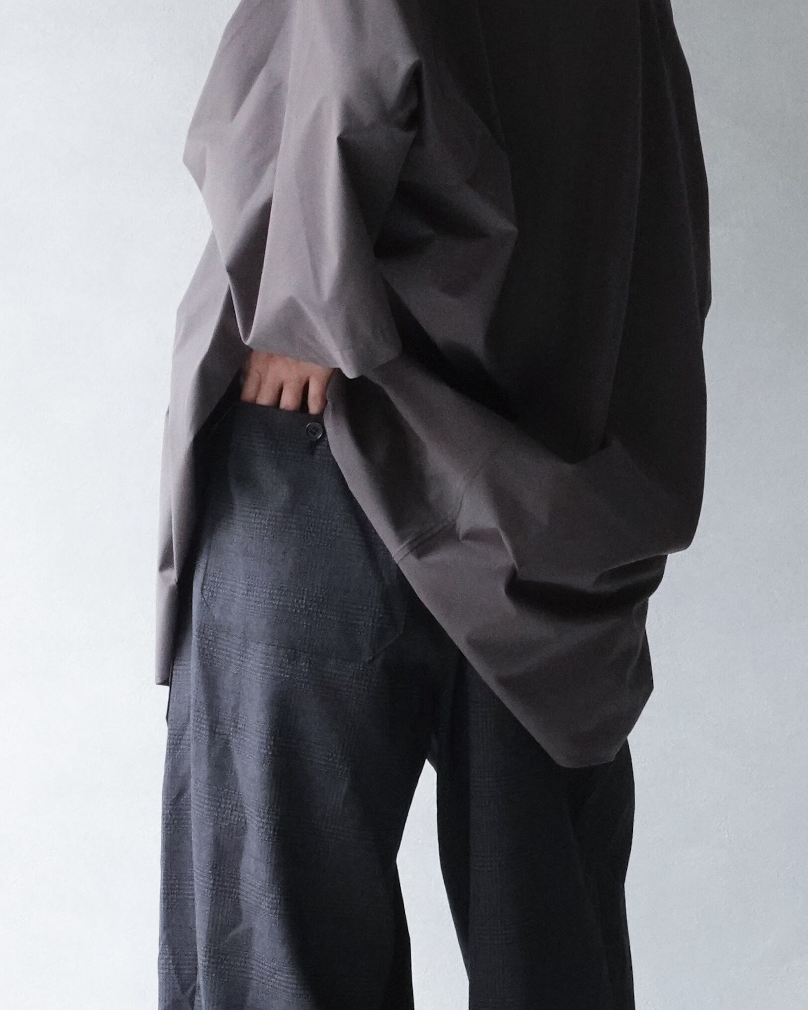 限定値下げ【VOAAOV】 Chic Tech Tuck Wide Slacks VOAAOV（ヴォアーブ） パンツ Chic Tech Tuck Wide Slacks メンズ