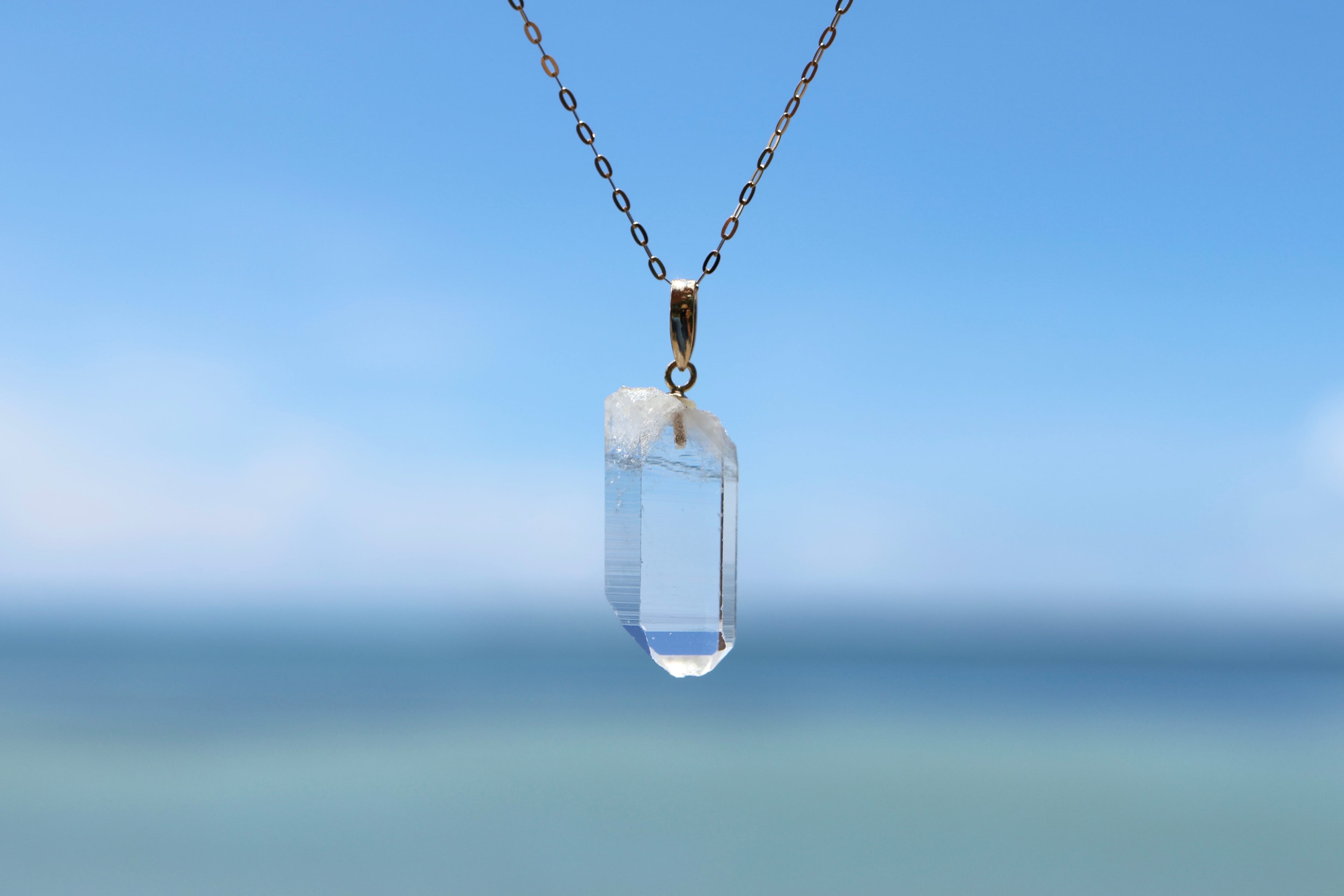 ヒマラヤ水晶ネックレス K18 | 石垣島の夜光貝とヒマラヤ水晶 Laphus