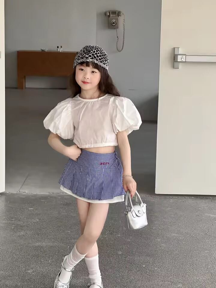 ×××刺繍ブルーチェックスカート