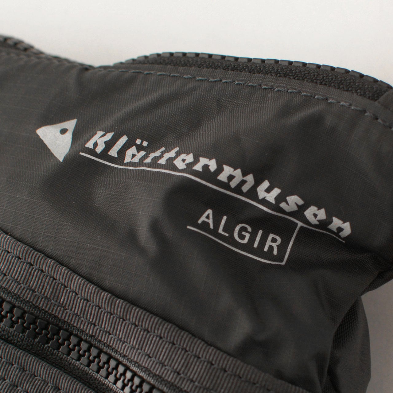 KLATTERMUSEN [クレッタルムーセン] ALGIR ACC BAG M [41426U01] アル