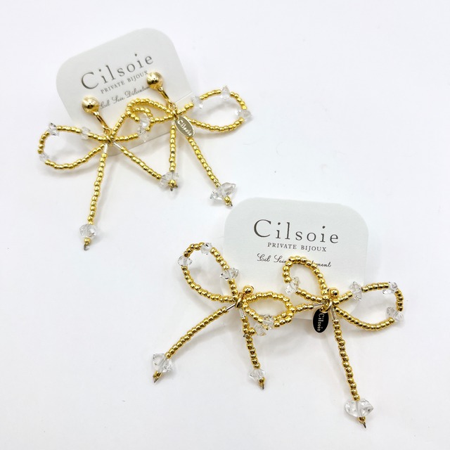 Cilsoie Ribbon ピアス/イヤリング　ゴールド