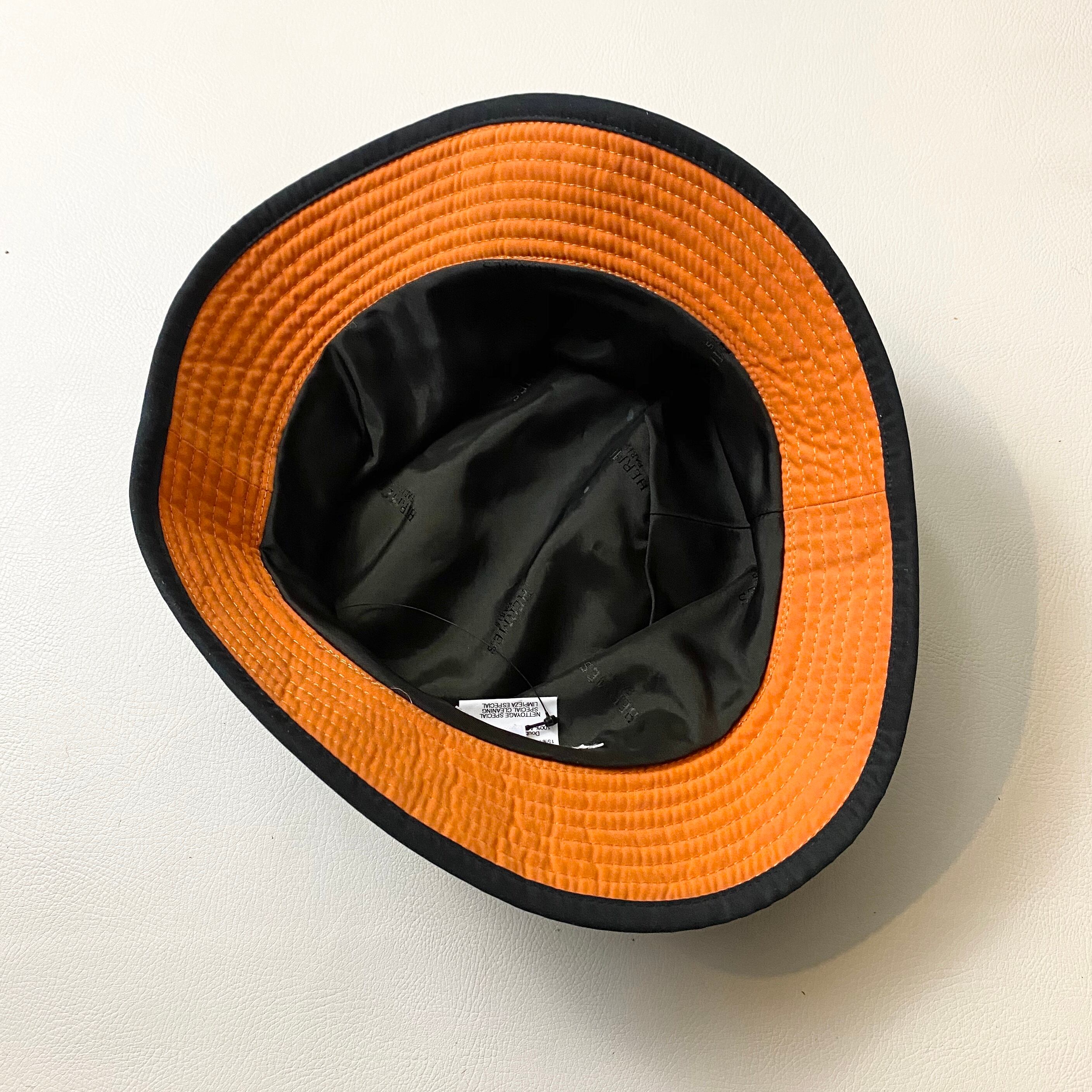 HERMES H embroidery bucket hat | NOIR ONLINE