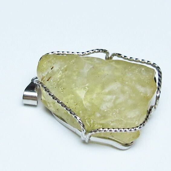 リビアングラス ペンダント 一点物 112-13913