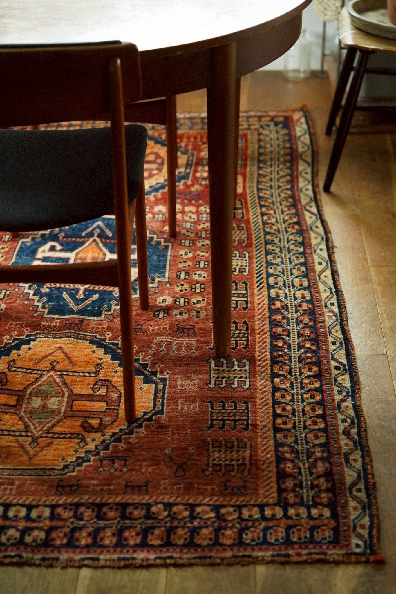 1872-Vintage Qashqai rug