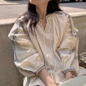 七分袖Vネックバルーンスリーブコットンブラウス　00377