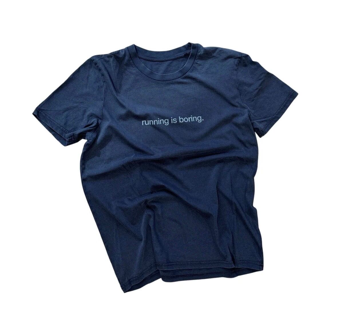 4T2 "running is boring." tee col.vintage black.