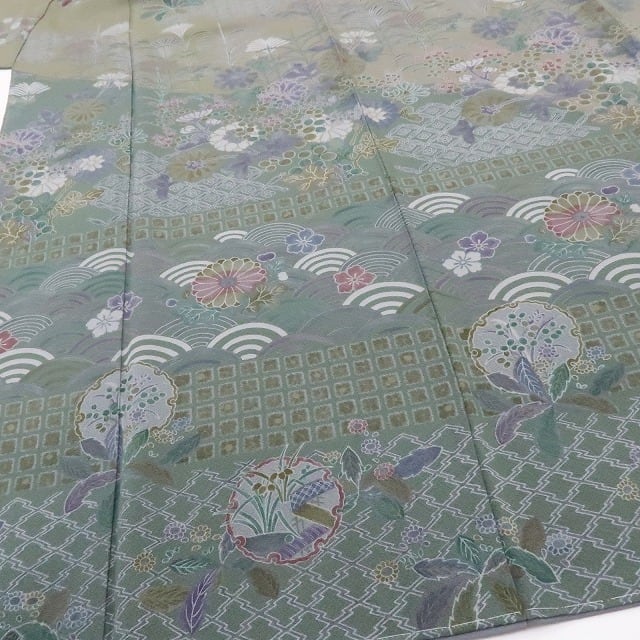 新品 前田仁仙 落款 着物 正絹 仕付け糸付“さり気なく個性を 新品 前田仁仙 落款 着物 正絹 仕付け糸付“さり気なく個性を