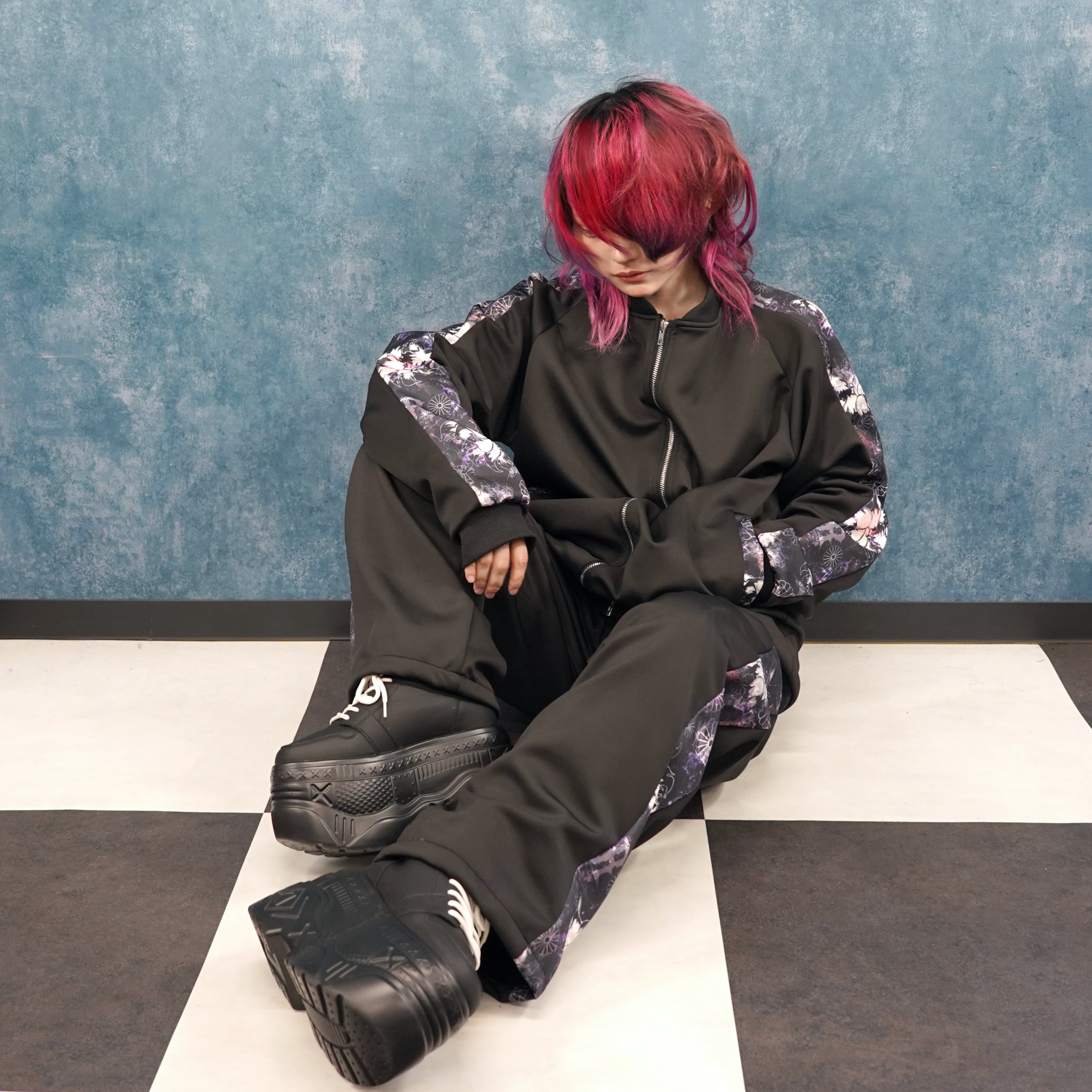 NieR　ZIP OUTER【和柄九尾】 内側ふわもこZIP OUTER【BUTTERFLY×和柄九尾】 | NIER CLOTHING