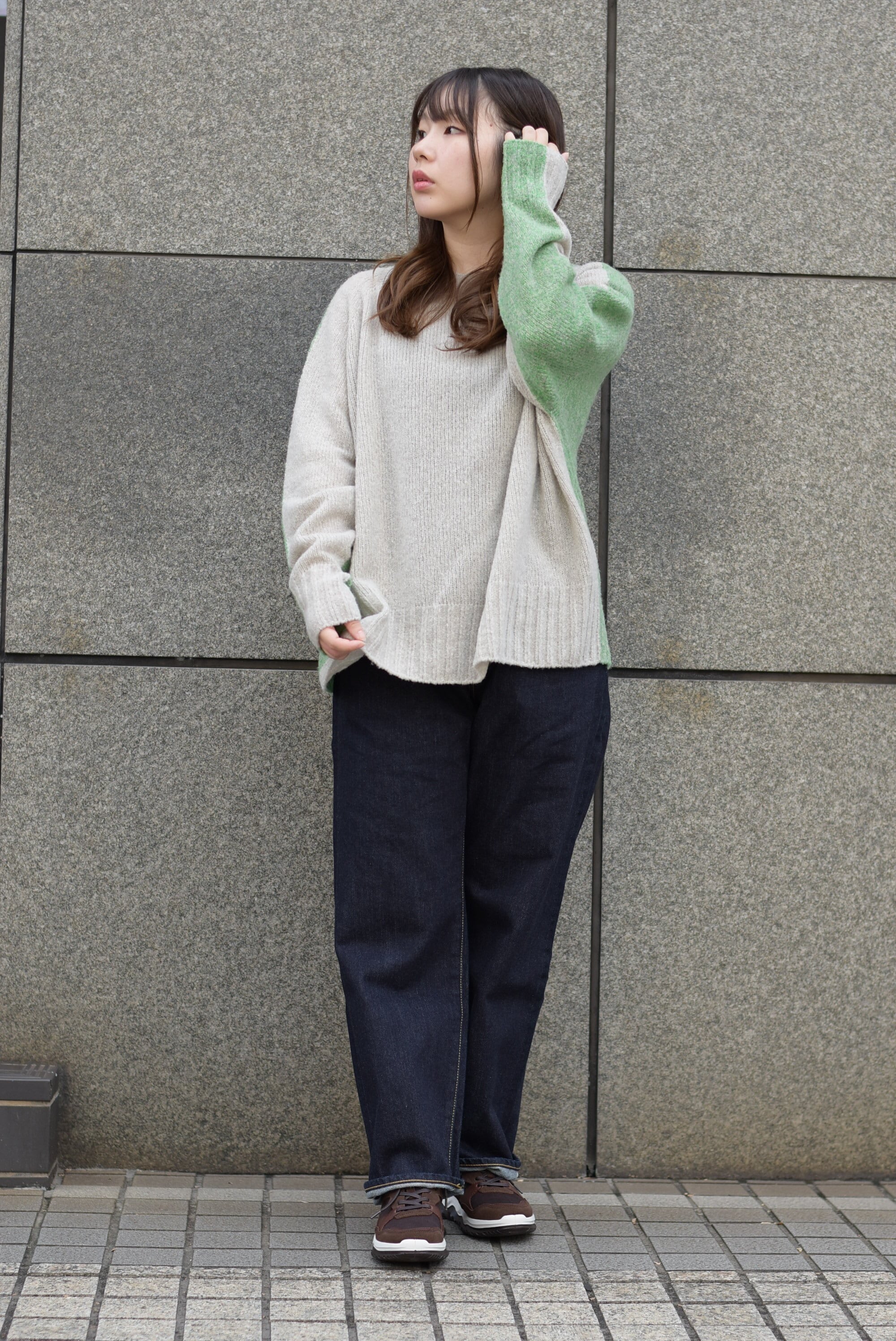 maillot】mature wool bicolor crew wide sweater | theater(シアター)