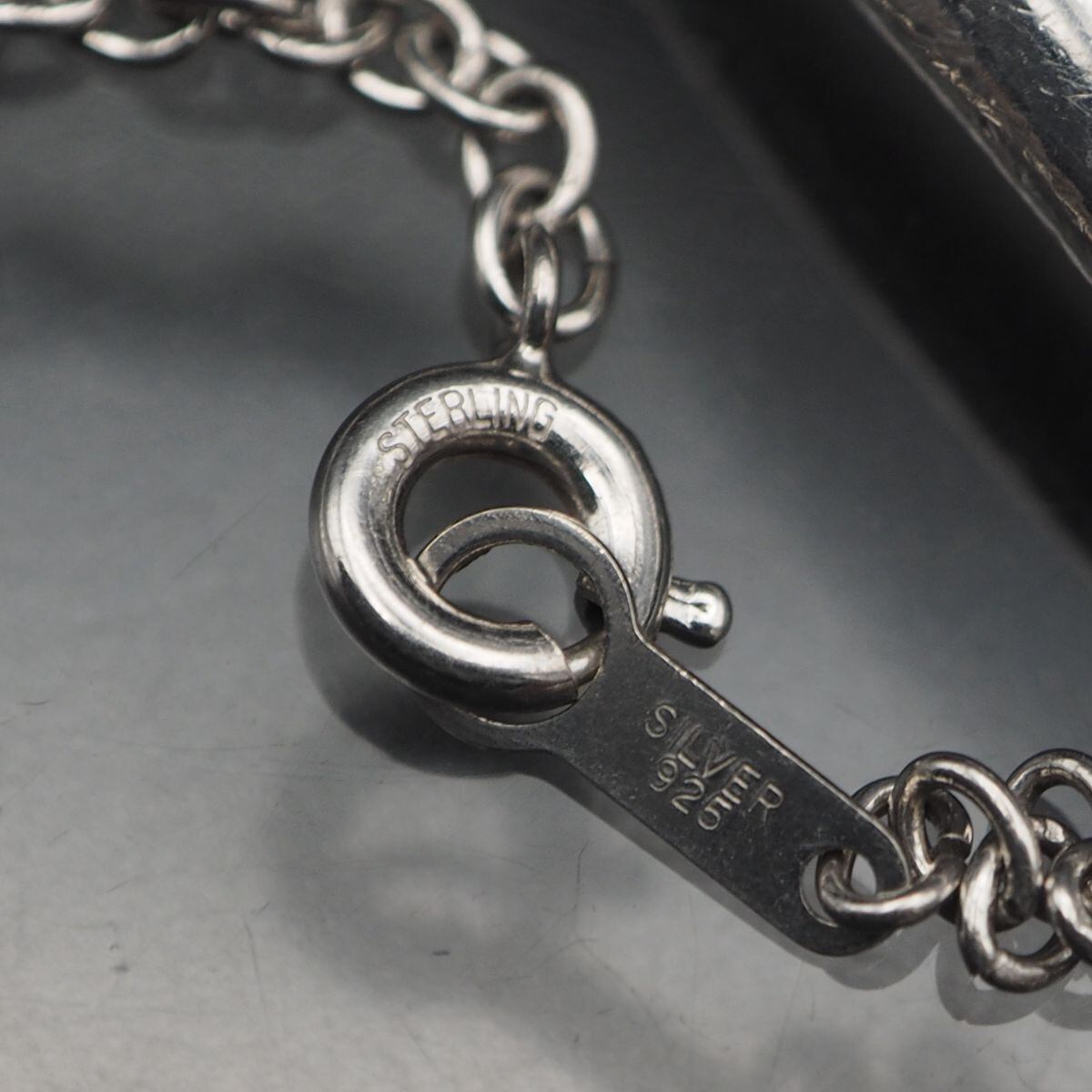 Silver刻印ブレスレット百合デザイン20.5cm 83g Silver刻印ブレスレット百合デザイン20.5cm 83g