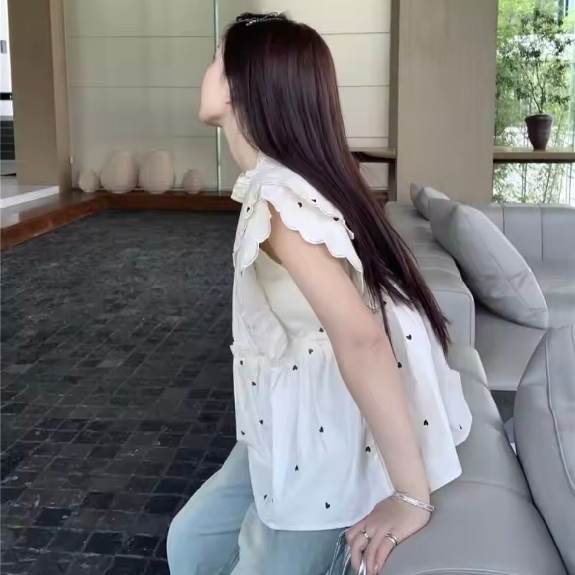 ハート柄スカラップスリーブブラウス