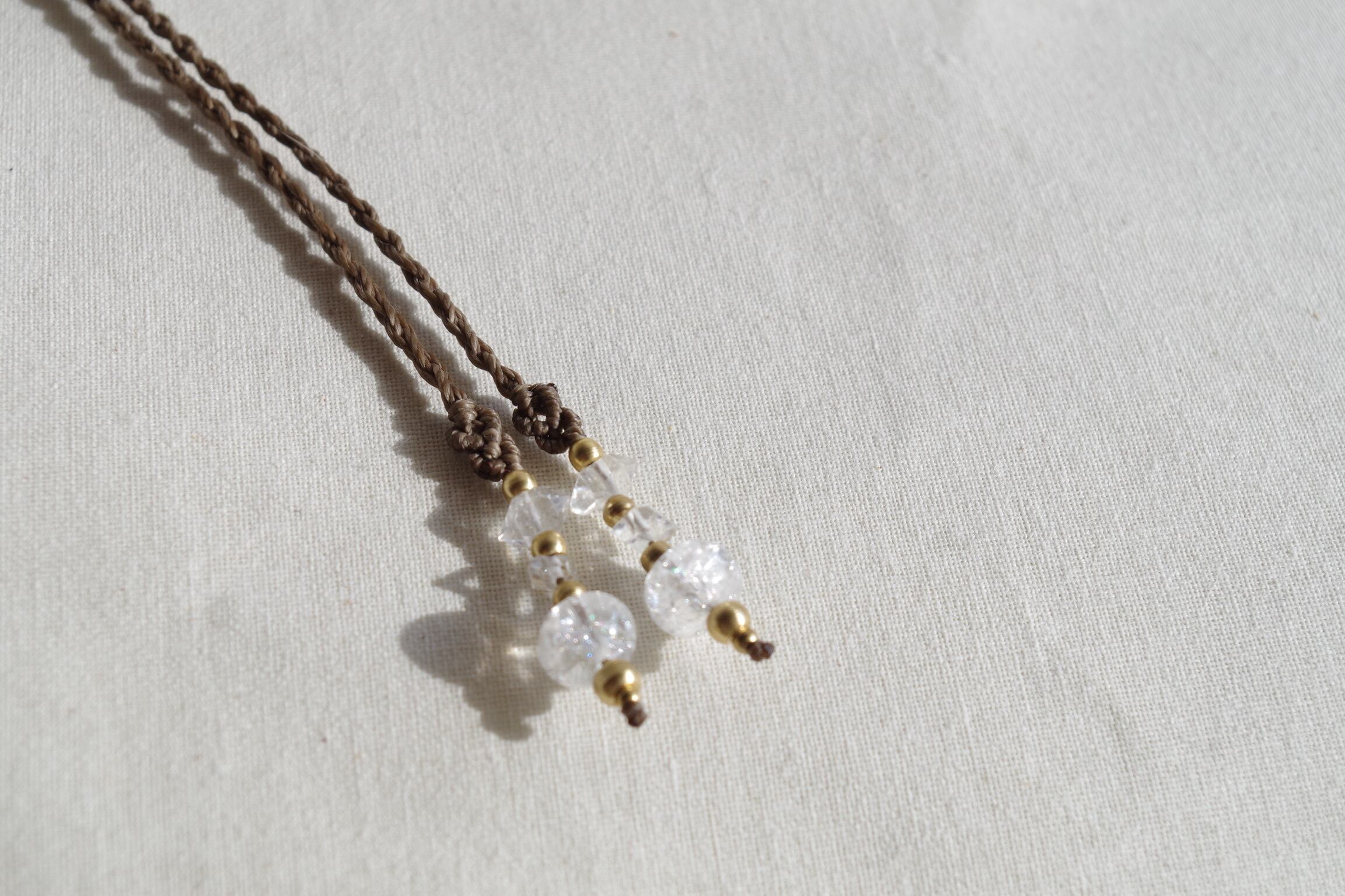 Cantera opal × Rainbow moonstone necklace | Lico macrame jewely shop