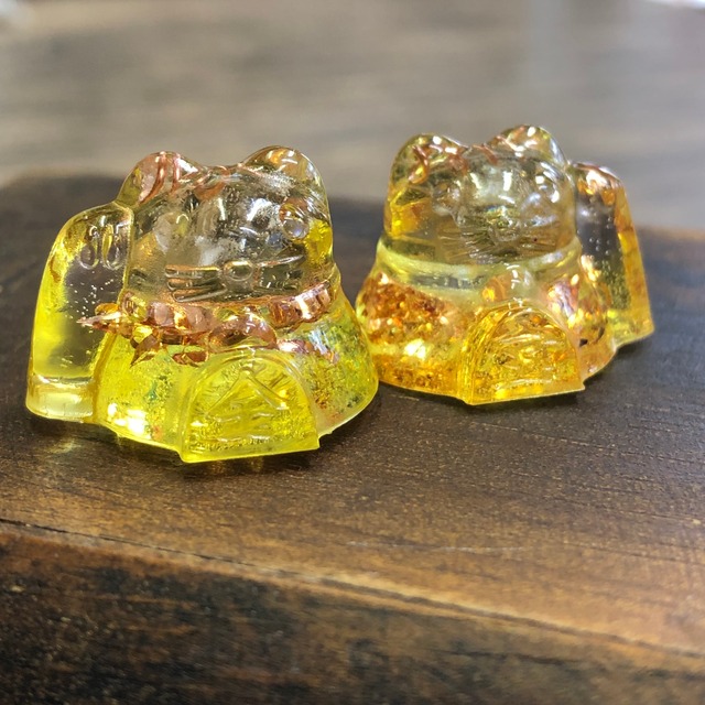 縁起物オルゴナイト 招き猫　右手上げ 左手上げ 2個セット