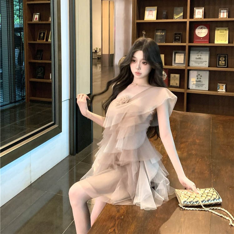 ミニドレスふわふわチュール着痩せ気質大人可愛いパーティーワンー