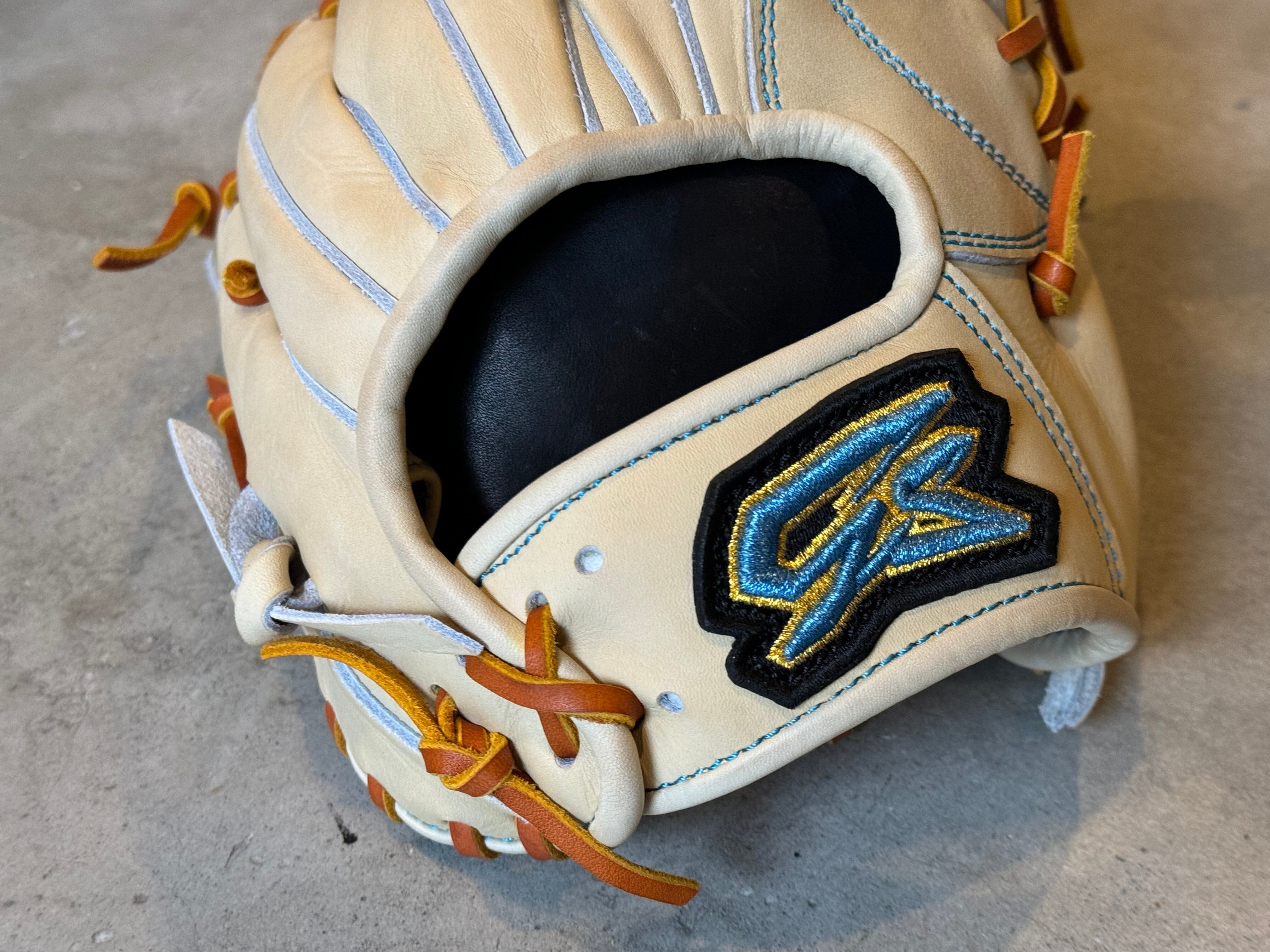 限定モデル【【GS】硬式用グローブ　内野手当て挟み型 限定モデルGS軟式用グローブ 内野手当て挟み型5ミリアップ