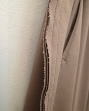 i’m here - “SLIT” Pants ：Brown｜スーピマリブ／カットオフ／南京玉縁