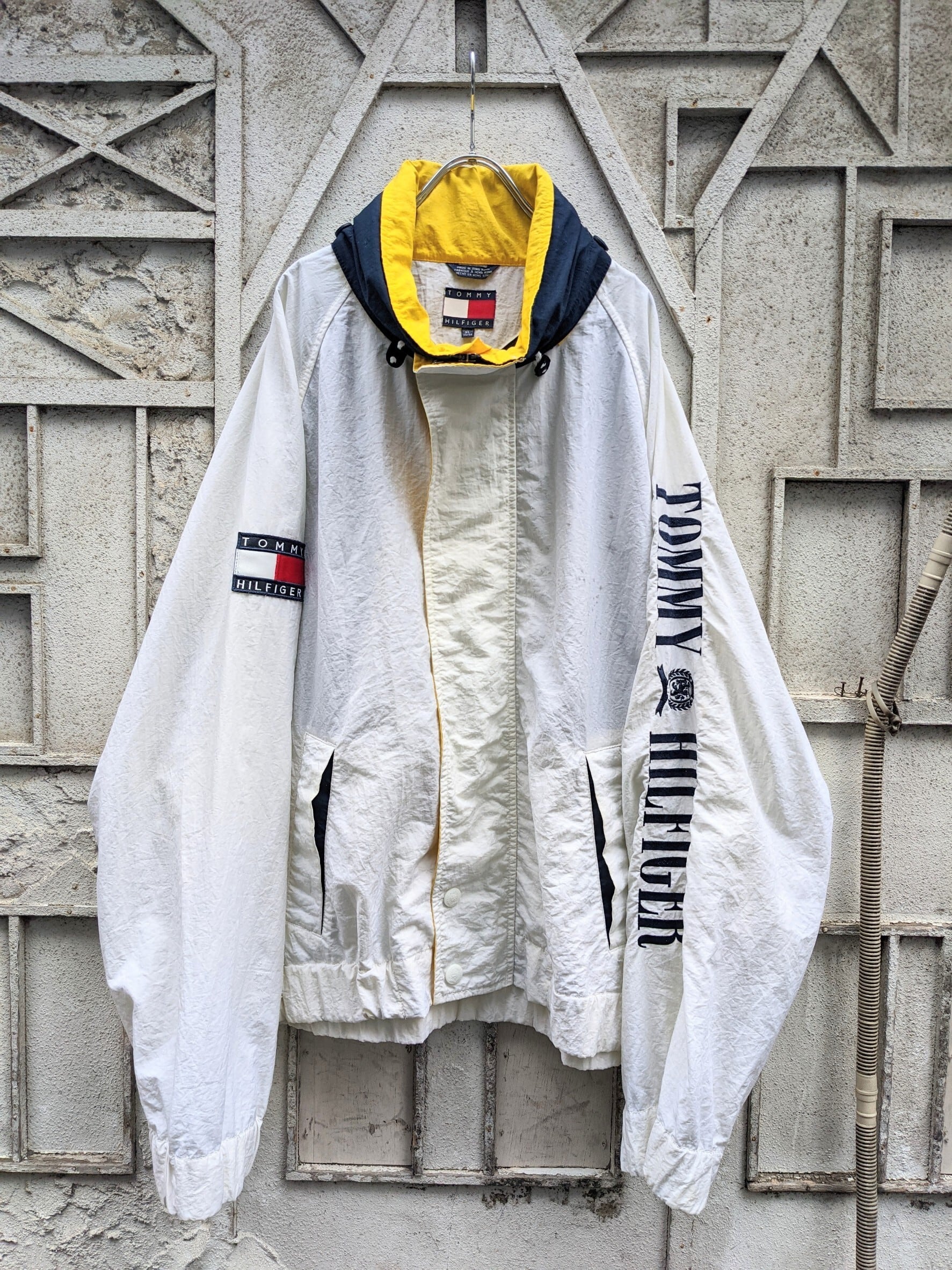 "TOMMY HILFIGER" sailing nylon jacket